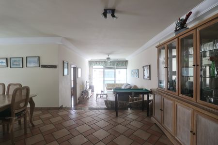 Apartamento para alugar com 170m², 3 quartos e 1 vaga Apartamento para alugar com 170m², 3 quartos e 1 vagaSala