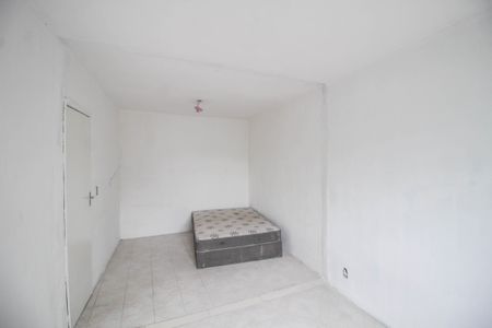 Quarto de casa para alugar com 1 quarto, 200m² em Centro, Nilópolis
