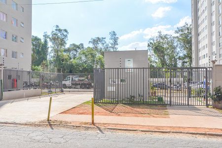 Apartamento para alugar com 44m², 2 quartos e 1 vagaFachada e portaria