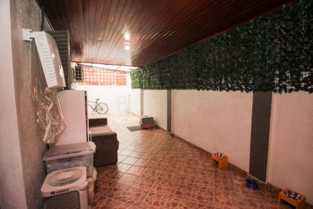 Apartamento à venda com 76m², 2 quartos e 1 vagaVaranda