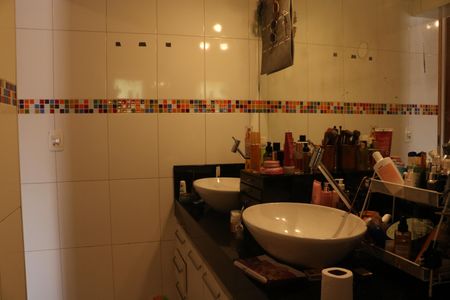 Casa para alugar com 150m², 3 quartos e 2 vagasBanheiro 2