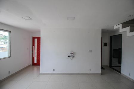 Sala de casa para alugar com 3 quartos, 120m² em Parque Santa Amelia, Belford Roxo