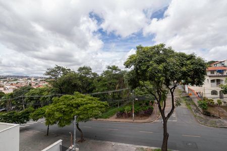 Apartamento para alugar com 60m², 2 quartos e 2 vagasQuarto 2 - Vista