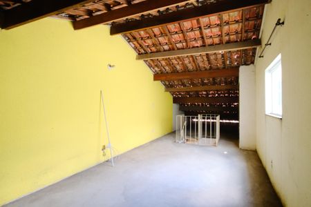 Casa para alugar com 205m², 3 quartos e 5 vagasSotão
