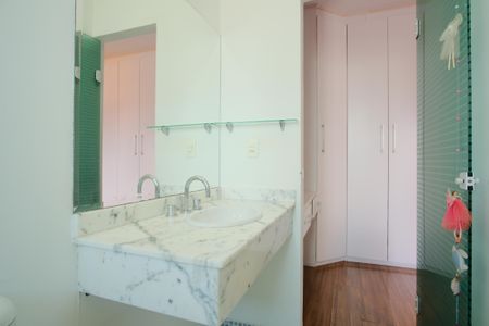 Casa para alugar com 205m², 3 quartos e 5 vagasBanheiro da Suíte 1