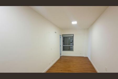 Quarto de apartamento para alugar com 2 quartos, 75m² em Funcionários, Belo Horizonte