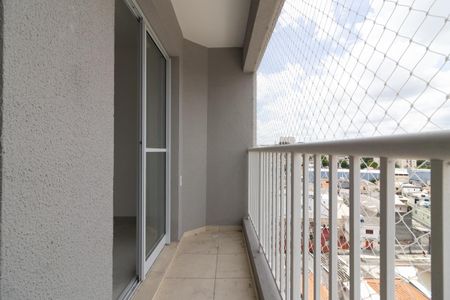 Sacada da Sala de apartamento para alugar com 2 quartos, 41m² em Jardim Maringa, São Paulo