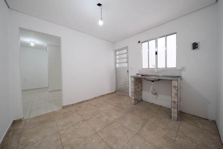 Sala/Cozinha de casa para alugar com 1 quarto, 40m² em Vila Rui Barbosa, São Paulo