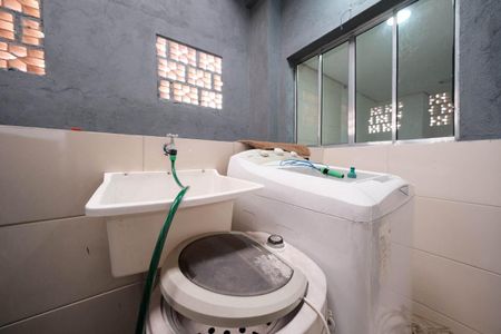 Casa para alugar com 57m², 1 quarto e sem vagaÁrea de Serviço