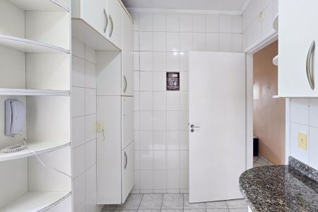 Apartamento à venda com 56m², 2 quartos e 1 vaga Apartamento à venda com 56m², 2 quartos e 1 vagaCozinha