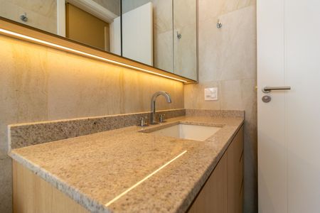 Apartamento para alugar com 100m², 2 quartos e 1 vagaBanheiro da Suíte