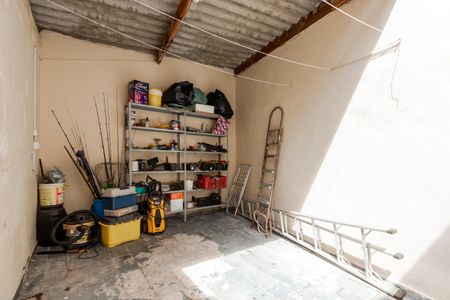 Casa à venda com 210m², 2 quartos e 2 vagasQuintal