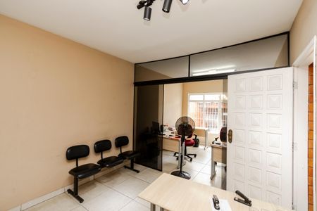 Sala de casa à venda com 2 quartos, 210m² em Santo Amaro, São Paulo