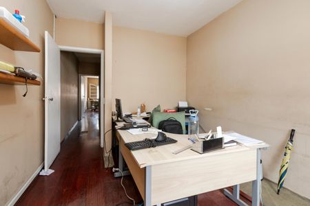 Casa à venda com 210m², 2 quartos e 2 vagasQuarto