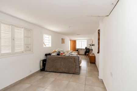 Casa à venda com 210m², 2 quartos e 2 vagasEdícula