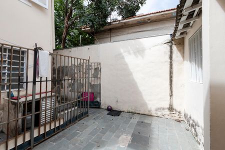 Casa à venda com 210m², 2 quartos e 2 vagasQuintal