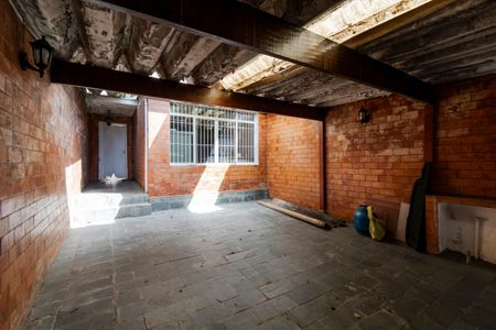 Casa à venda com 210m², 2 quartos e 2 vagasGaragem