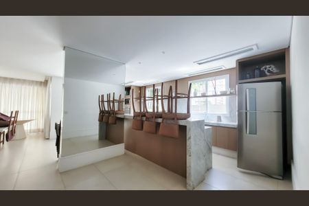 Studio à venda com 39m², 1 quarto e 1 vaga Studio à venda com 39m², 1 quarto e 1 vagaÁrea comum - Salão de festas