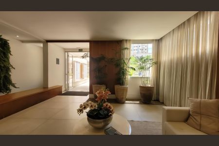 Studio à venda com 39m², 1 quarto e 1 vaga Studio à venda com 39m², 1 quarto e 1 vagaHall social