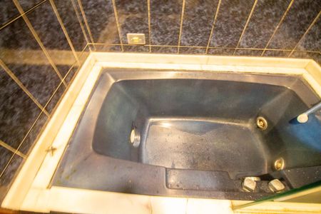 Casa à venda com 430m², 4 quartos e 4 vagasBanheiro da Suíte 1