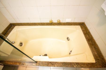 Casa à venda com 430m², 4 quartos e 4 vagasBanheiro