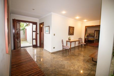Casa à venda com 430m², 4 quartos e 4 vagasHall de Entrada