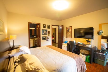 Casa à venda com 430m², 4 quartos e 4 vagasQuarto 3 - Suíte 1