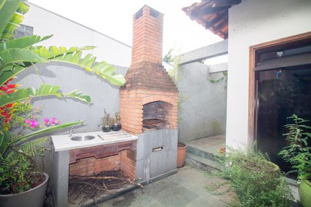 Casa à venda com 430m², 4 quartos e 4 vagasChurrasqueira