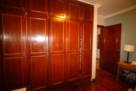 Casa à venda com 430m², 4 quartos e 4 vagasQuarto 1