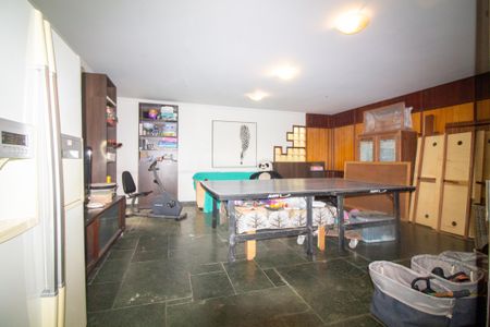Casa à venda com 430m², 4 quartos e 4 vagasSalão de Festas