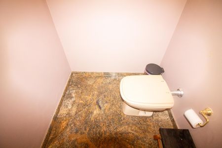 Casa à venda com 430m², 4 quartos e 4 vagasLavabo