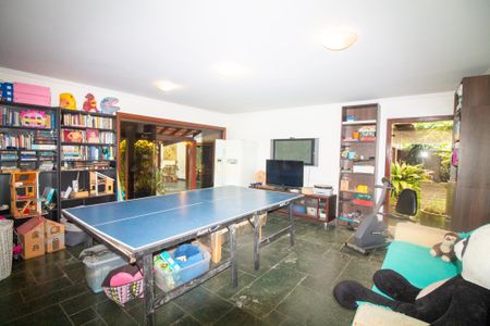 Casa à venda com 430m², 4 quartos e 4 vagasSalão de Festas