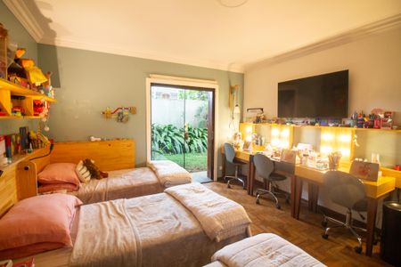 Casa à venda com 430m², 4 quartos e 4 vagasQuarto 2