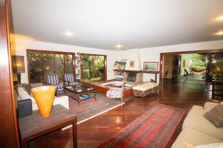 Sala de casa à venda com 4 quartos, 430m² em Santo Amaro, São Paulo