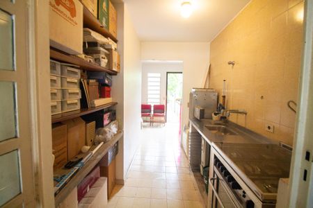 Casa à venda com 430m², 4 quartos e 4 vagasCasa de Serviço