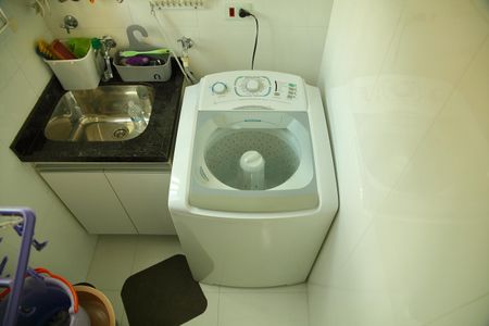 Apartamento à venda com 75m², 3 quartos e 1 vagaÁrea de Serviço