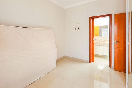 Casa de condomínio para alugar com 248m², 4 quartos e 4 vagas Casa de condomínio para alugar com 248m², 4 quartos e 4 vagasSuite 3