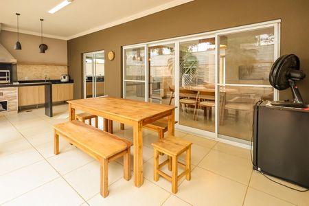 Casa de condomínio para alugar com 248m², 4 quartos e 4 vagas Casa de condomínio para alugar com 248m², 4 quartos e 4 vagasEspaço Gourmet