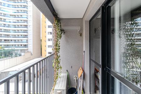 Varanda de kitnet/studio à venda com 1 quarto, 30m² em Santa Ifigênia, São Paulo