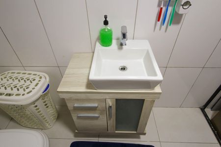 Casa à venda com 400m², 2 quartos e 2 vagas Casa à venda com 400m², 2 quartos e 2 vagasBanheiro