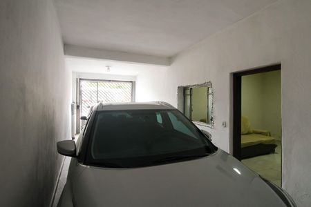 Casa à venda com 400m², 2 quartos e 2 vagas Casa à venda com 400m², 2 quartos e 2 vagasGaragem