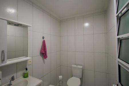 Casa à venda com 400m², 2 quartos e 2 vagas Casa à venda com 400m², 2 quartos e 2 vagasBanheiro 2