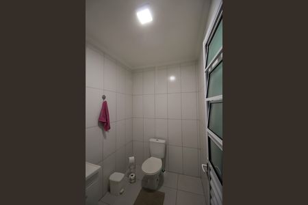 Casa à venda com 400m², 2 quartos e 2 vagas Casa à venda com 400m², 2 quartos e 2 vagasBanheiro 2
