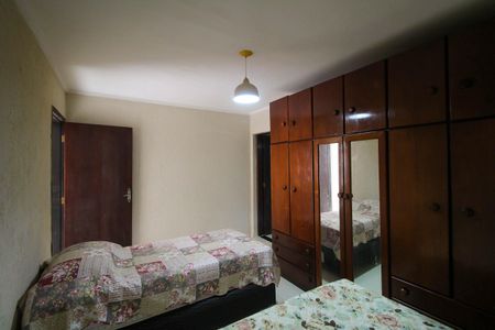 Casa à venda com 400m², 2 quartos e 2 vagas Casa à venda com 400m², 2 quartos e 2 vagasQuarto 1