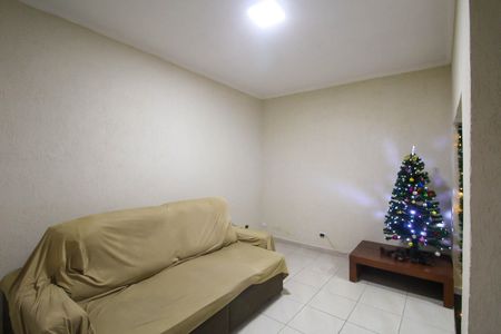 Casa à venda com 400m², 2 quartos e 2 vagas Casa à venda com 400m², 2 quartos e 2 vagasSala