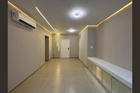 Sala de apartamento para alugar com 3 quartos, 90m² em Copacabana, Rio de Janeiro