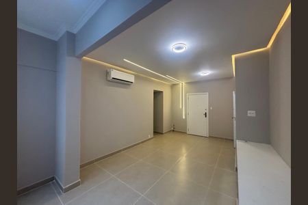 Sala de apartamento para alugar com 3 quartos, 90m² em Copacabana, Rio de Janeiro