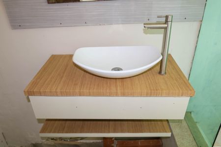 Banheiro de apartamento à venda com 1 quarto, 70m² em Todos Os Santos, Rio de Janeiro