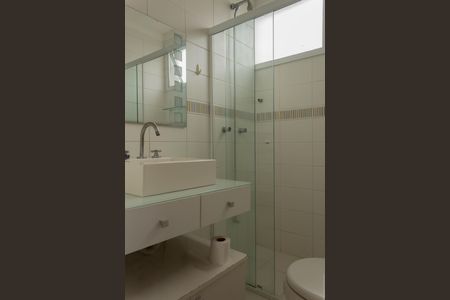 Apartamento à venda com 85m², 2 quartos e 2 vagasBanheiro da Suíte 1