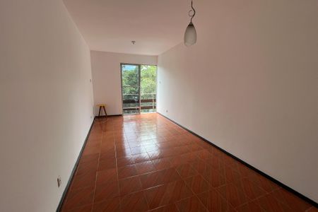 Sala de apartamento para alugar com 2 quartos, 76m² em Jardim Guanabara, Rio de Janeiro